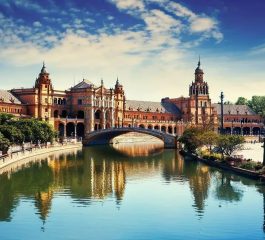 Descubriendo las maravillas de Sevilla: Atracciones turísticas que no puedes perderte